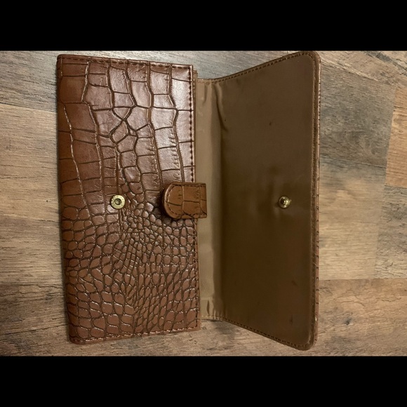 Wallet - Picture 2 of 5